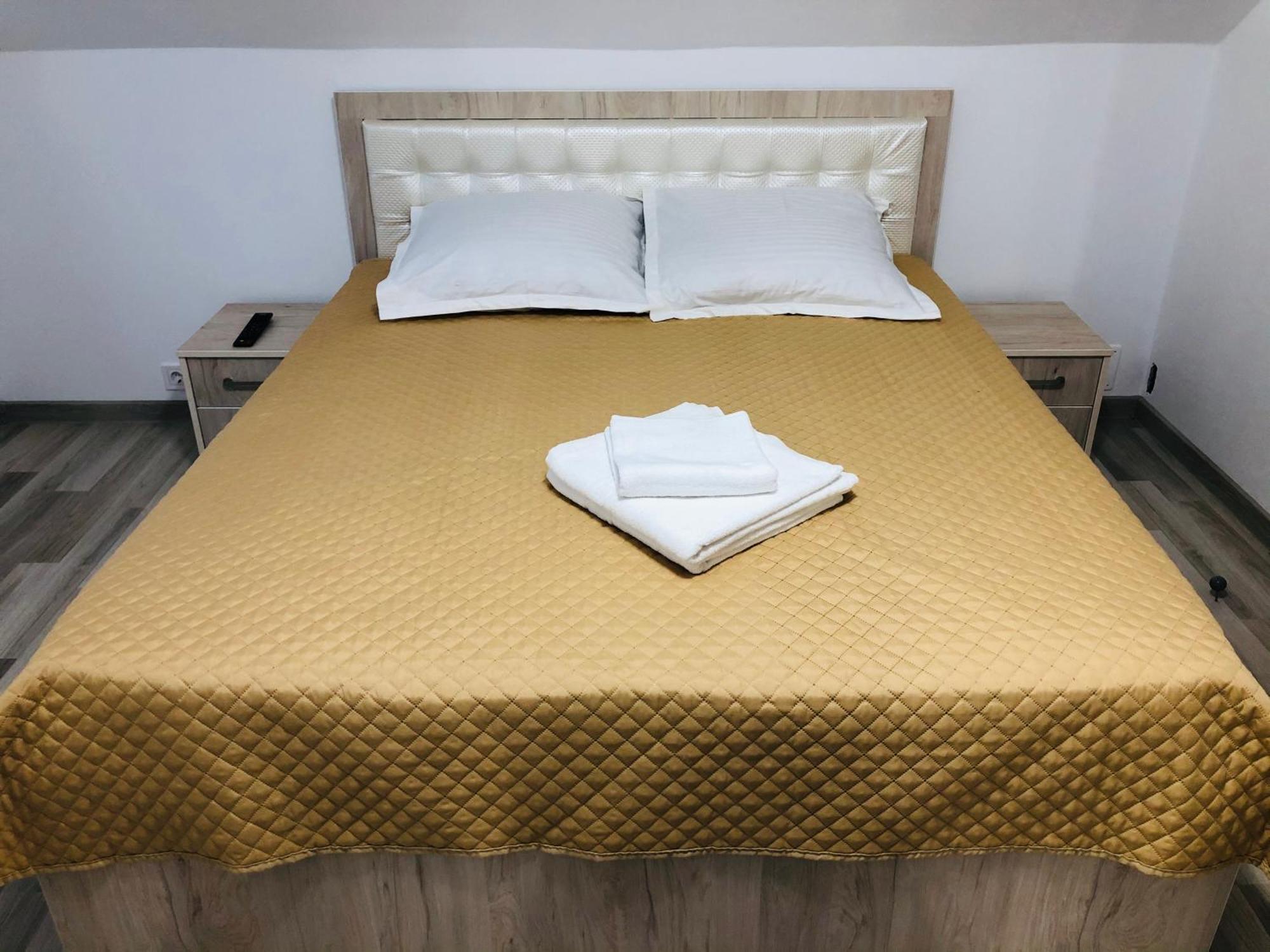 Casa Todea Otel Cîmpeni Dış mekan fotoğraf